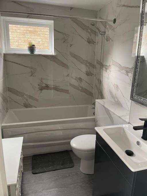 Lovely 1-bedroom In Appartement Londres